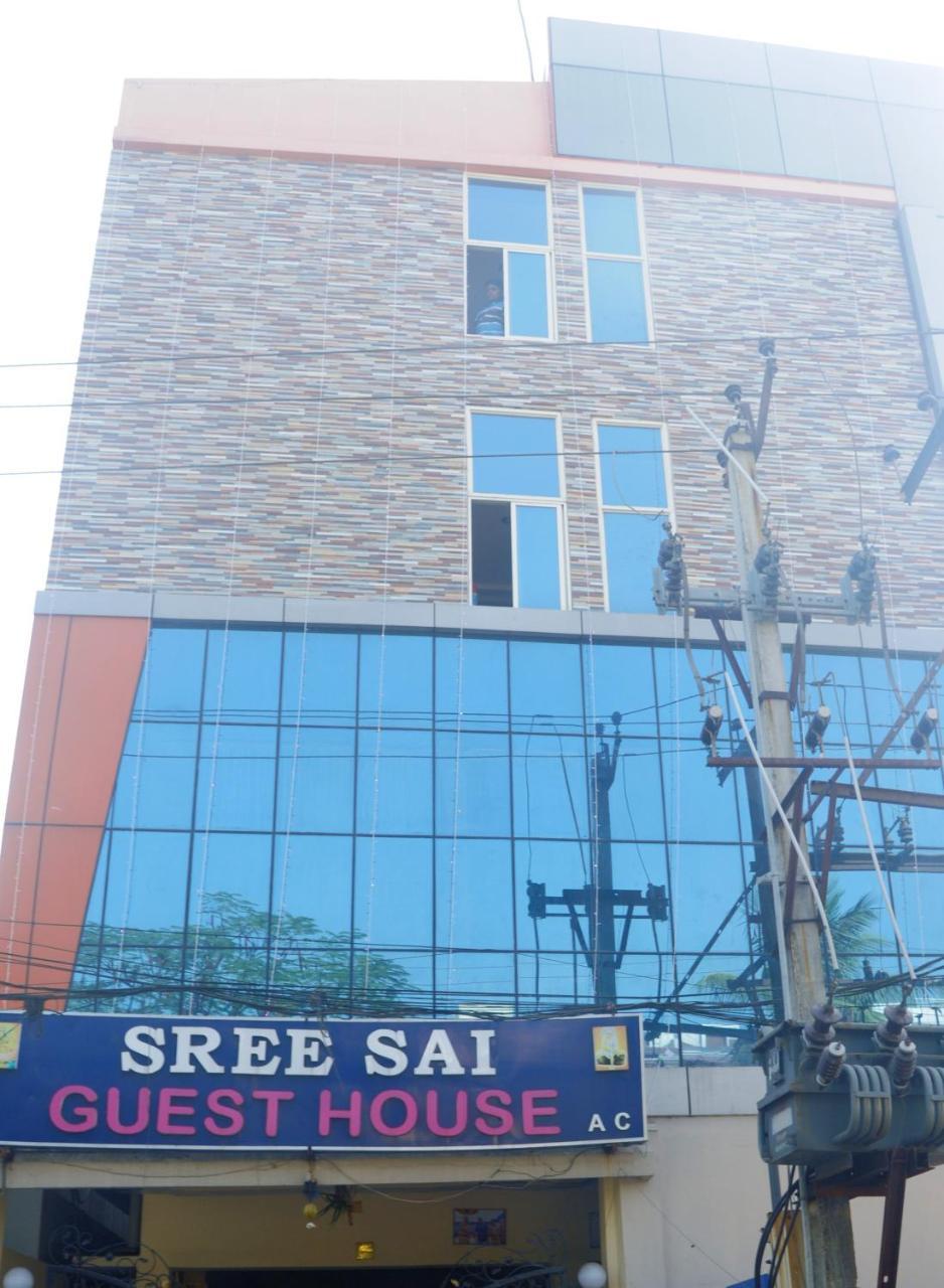 Sree Sai Guest House Visakhapatnam Exterior photo